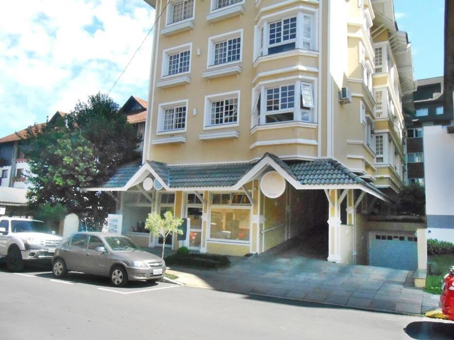 Apartamento Solar Do Centro - Luxo Грамаду Екстериор снимка